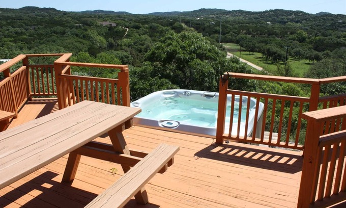 Pipe Creek Casa | Rockin B Ranch Bluff House