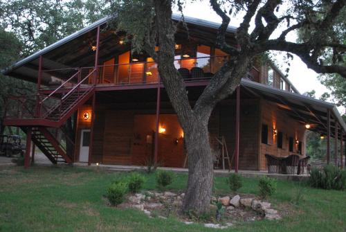 Pipe Creek Casa | Rockin' B Ranch Creek View Barndominium