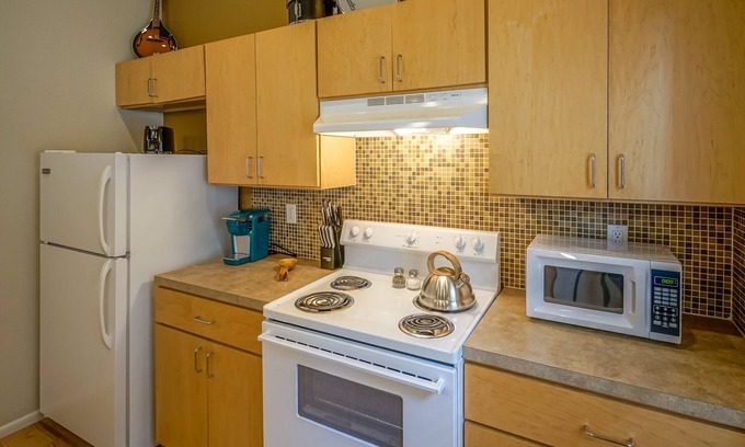 University Heights Apartamento | Rockin 'Studio en Bricklight District, caminar a UNM