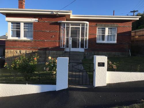 Moonah Casa | Rocklyn House