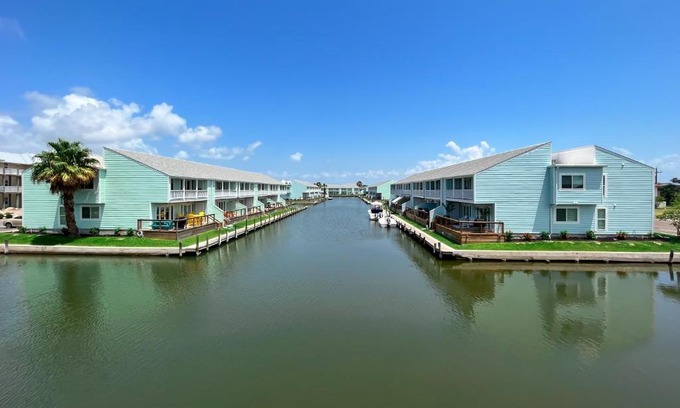 Key Allegro Casa | Rockport Waterfront Condo with a View