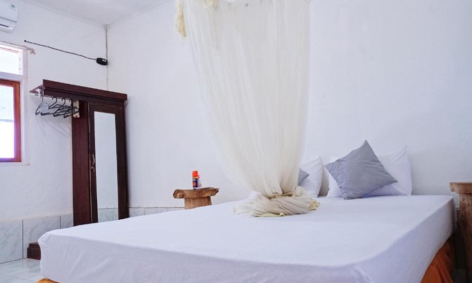 Hu'u Casa | Rocky homestay lakey nangas beach