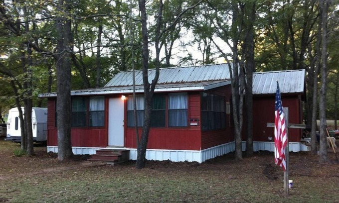 Denison Cabina | Rocky Point Retreat @ Lake Texoma