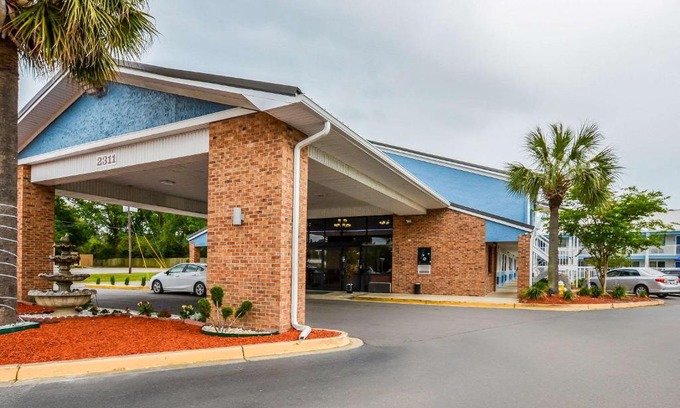 North Charleston Hotel | Rodeway Inn North Charleston - Ashley Phosphate