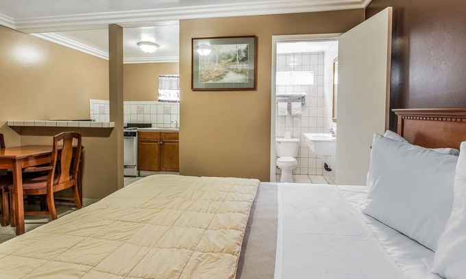 Ventura Hotel | Rodeway Inn