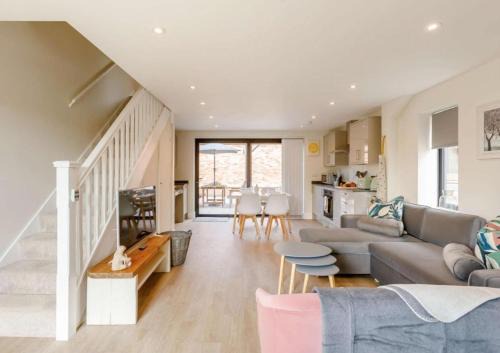 Bishampton Casa | Roe Cottage disabled adapted 2 bedroom hot tub