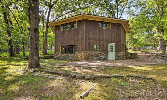 Garfield Cabina | Rogers Cabin w/ Direct Access to Beaver Lake!