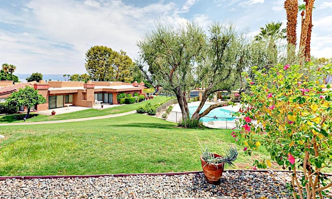 Palm Desert Apartamento | Rolling Knoll Charm