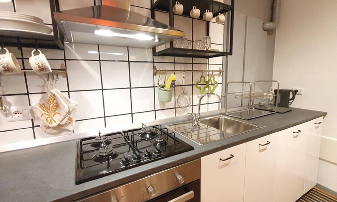 Forli Apartamento | Apartamento de dos habitaciones cerca del campus, con wifi y lavadora.