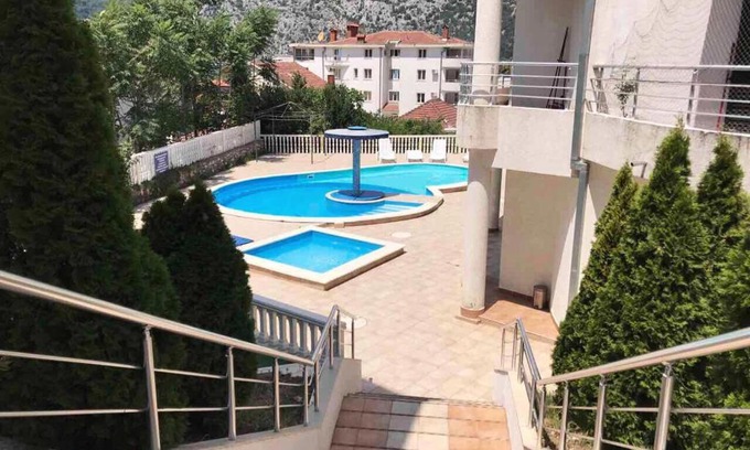 Risan Apartamento | Roman Garden Apartment