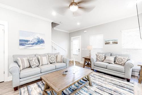 South Pensacola Casa | Romana Rendezvous - Main House