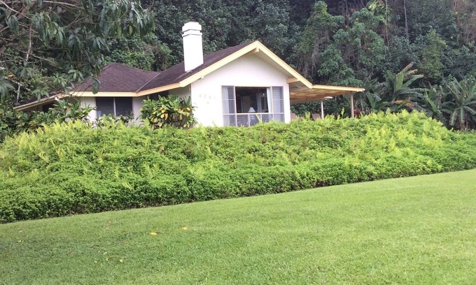 Kilauea Casa | ¡Romántica casa de 1 habitación en Anini Beach!