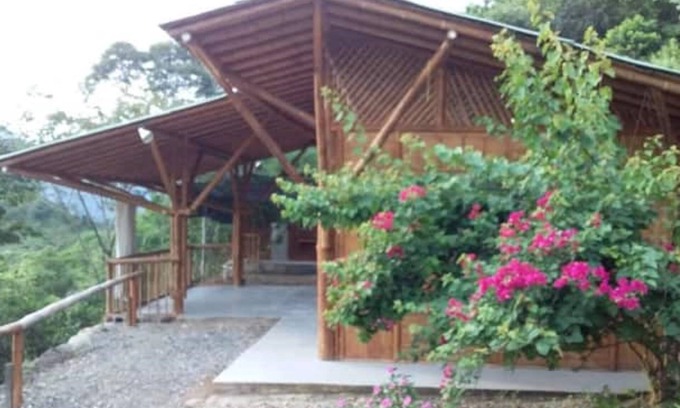 Olaya Cabina | Romantic 2-bedroom cabin across from Puente de Occidente