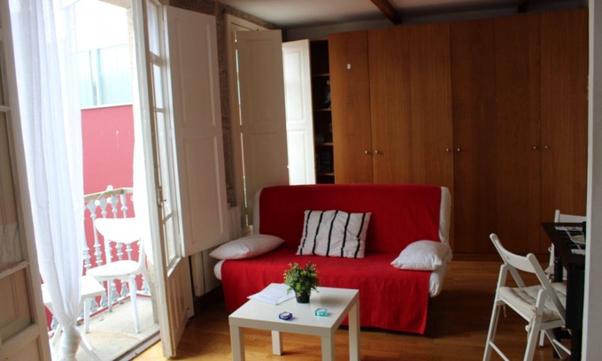 Casco Vello Apartamento | Estudio romántico y luminoso