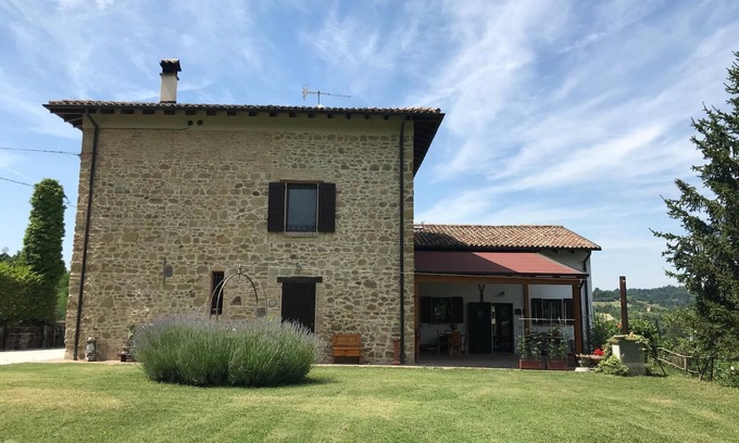 Monte San Pietro Casa | Romantic and Cozy Casa Doriana