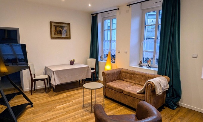Verdun Apartamento | Apartamento romántico en Verdún con parking privado