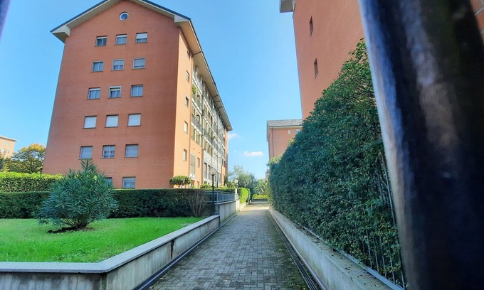 Binda Apartamento | Romantic attic Navigli area - free garage near M2 subway