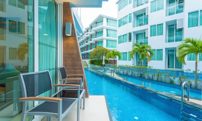 Rawai Condominio | Romantic Beach Bar Fine Dining Swim c109