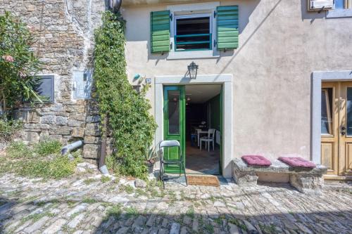 Motovun Apartamento | Romantic Casa Amica with Terrace