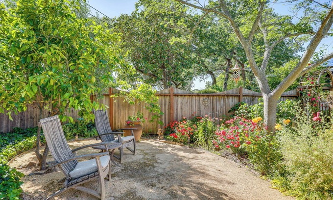 Fetters Hot Springs-Agua Caliente Cabaña | Casita Romántica con Jardín + Cubierta 2 Mi a Sonoma Plaza