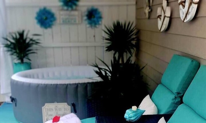 Emerald Isle Casa | Birthdays, Anniversaries, Romantic Getaways! (SR)