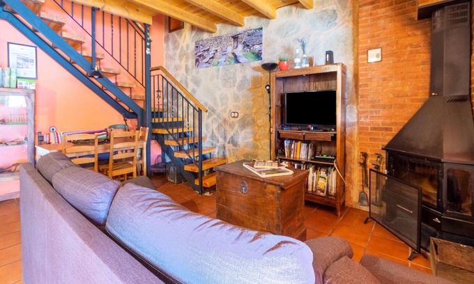 La Omanuela Apartamento | Apartamento cerca de Lake Omaño con jacuzzi