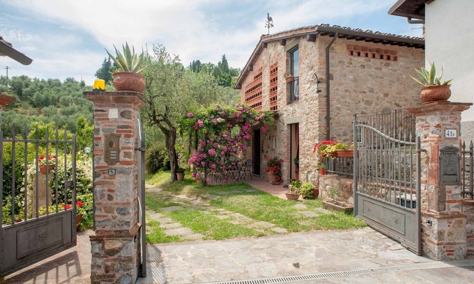 Nozanno Villa | Villa granja romántica en Lucca dormir 7 personas con piscina privada y conexión wi-fi
