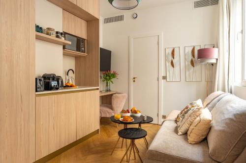 Porte-Saint-Martin Apartamento | Romantic Getaway - Le Marais - with AC