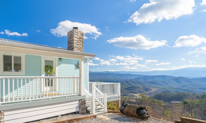 Sevierville Cabina | Escapada romántica con increíblemente impresionante, panorámica vista a la montaña humeante
