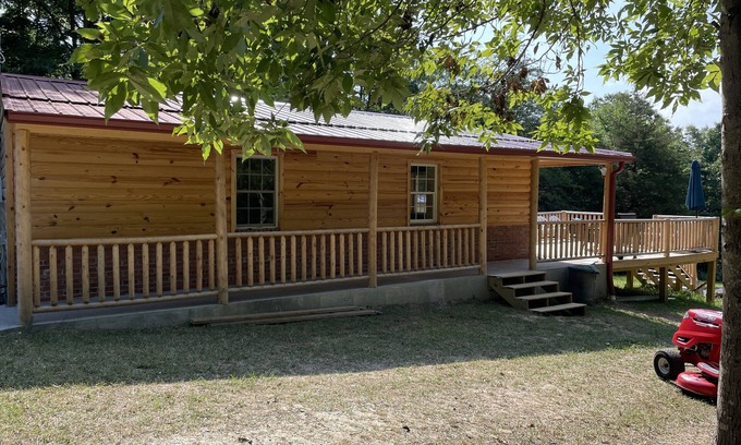 Sevierville Cabina | Romantic Hidden Cabin 15 mins from Pigeon Forge and Dollywood.