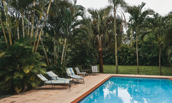 Highland Garden Casa | Romantic Hollywood villa w/private pool — 2 ml from the beach