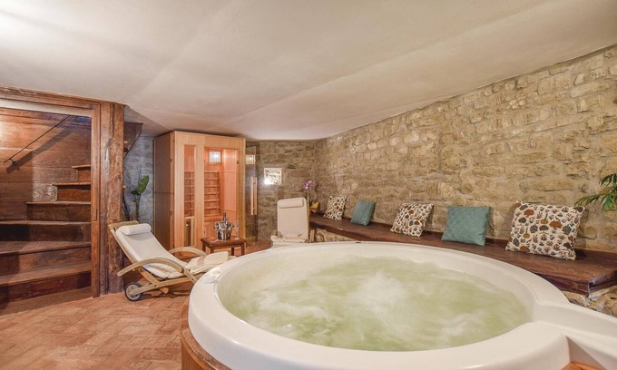 Comano Casa | Casa romántica en Comano (MS) con sauna