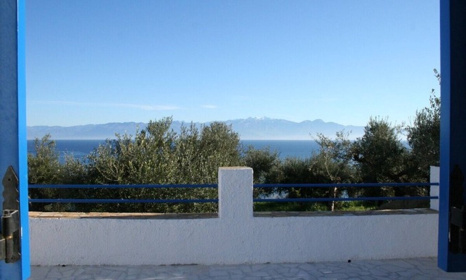 Pylos-Nestoras Casa | Acogedora casa de campo con vistas al mar (línea de aire 30 m) con una hermosa vista