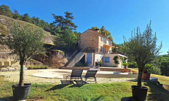 Saint-Pierre Casa | Romántico-Louveteaux-en-Provence ****