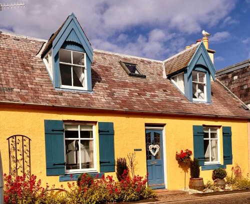 St Abbs Casa | Romantic luxury Cottage right next to the ocean