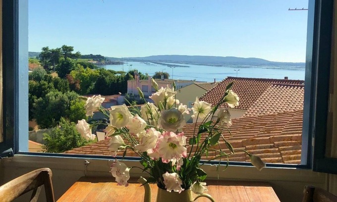 Meze Cabaña | Romantic Maison de Pecheur, sparkling sea views