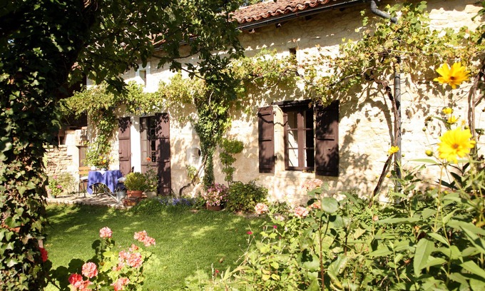 Varaignes Casa | Romántica cabaña de piedra natural en el parque natural idílico Périgord - Limousin