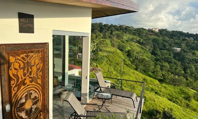 El Cerro Villa | Villa Calypso @ Mangata Discounted Rate for nearby Construction