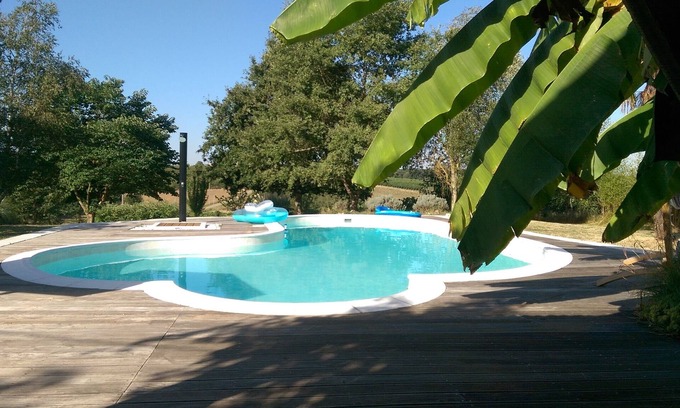 Saint-Sernin Cabaña | Casa rural romántica enclavada en los viñedos y ciruelas pasas, jardín privado propio