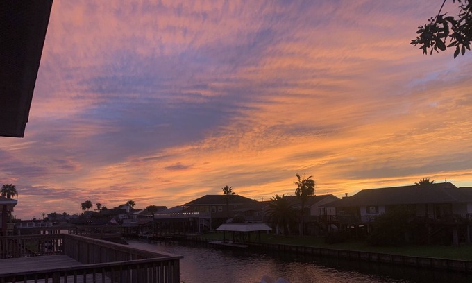 Bayou Vista Casa | Romantic Sunsets On The Canal!