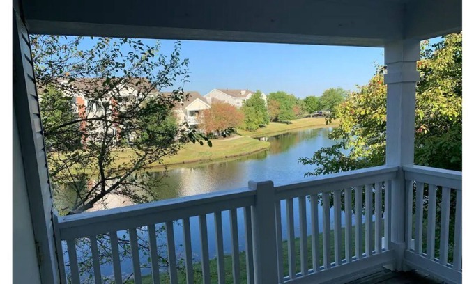 Naperville Condominio | Romantic view