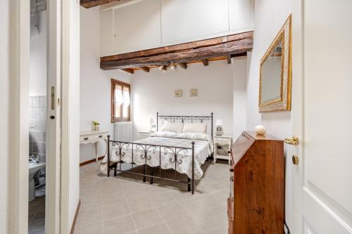 Castello di Serravalle Casa | Romantica Residenza - Borgo Castello di Serravalle