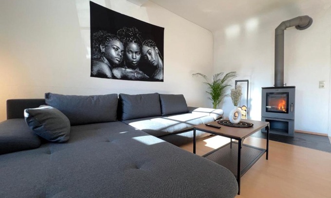 Knielingen Apartamento | Romantisches Kamin-Apartment by Rabe - Gartenabteil, Smart-TV, Netflix