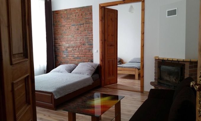 Czestochowa Apartamento | Romantyczny Apartament z kominkiem