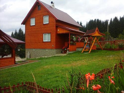 Yablunytsya Casa | Romashka Guest House