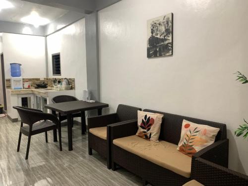 Romblon Island Apartamento | Romblon Transient House 2nd Floor