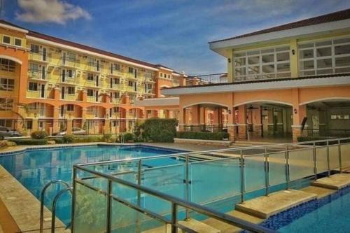 Sasa Apartamento | Roms condotel at arezzo place davao