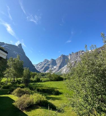 Andalsnes Apartamento | Romsdalshorn apartment