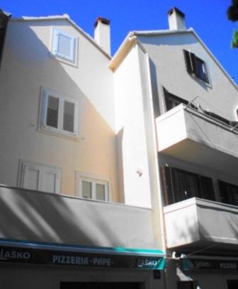 Cove Tri Zala (Zrnovo) Casa | Rondina House