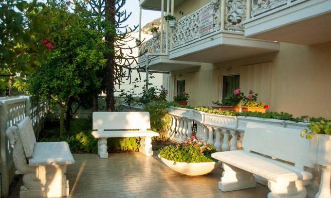 Kamena Vourla Apartamento | Ronzi Apartments